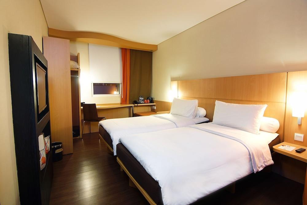 Ibis Surabaya City Center Luaran gambar
