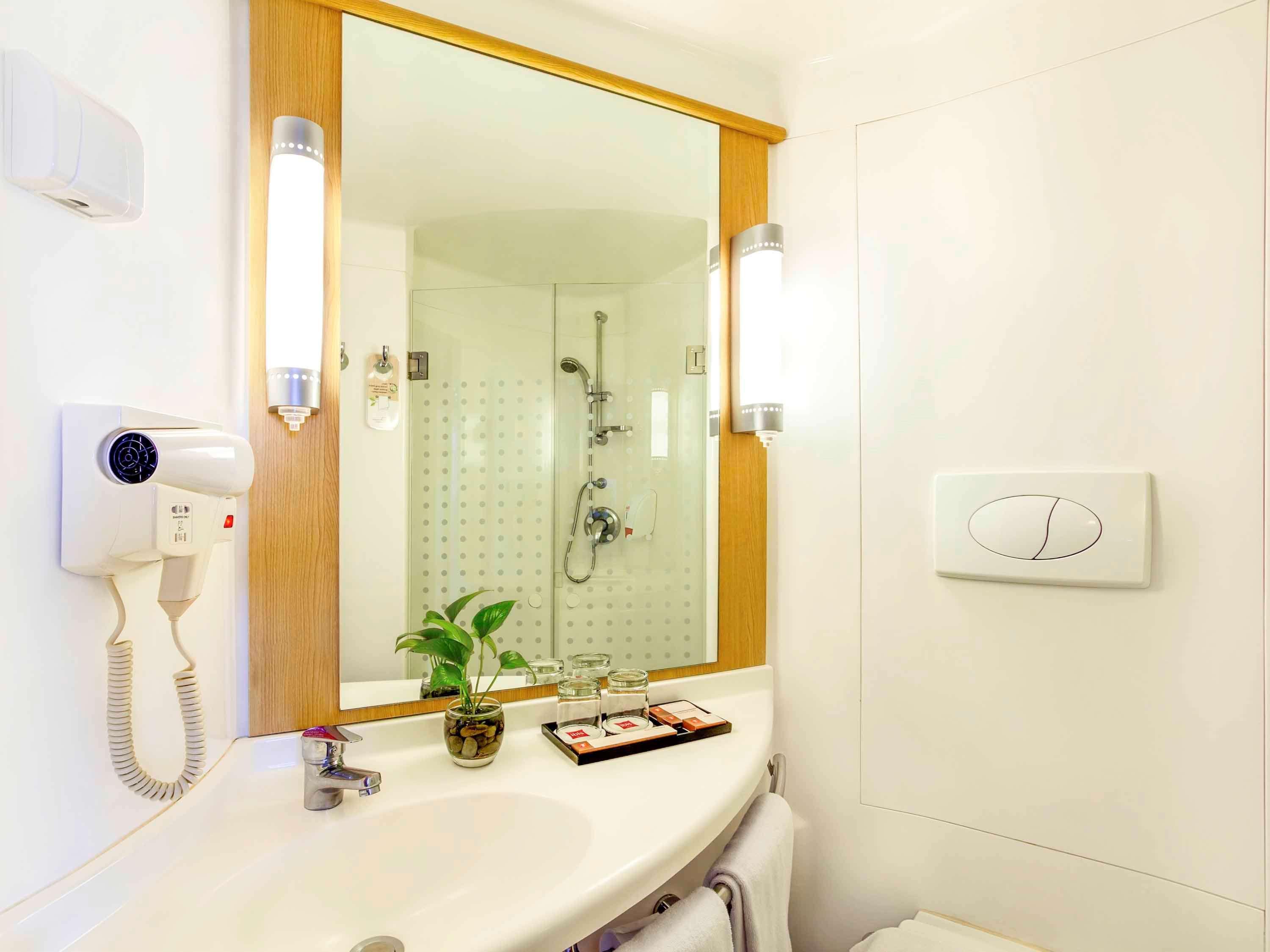 Ibis Surabaya City Center Luaran gambar