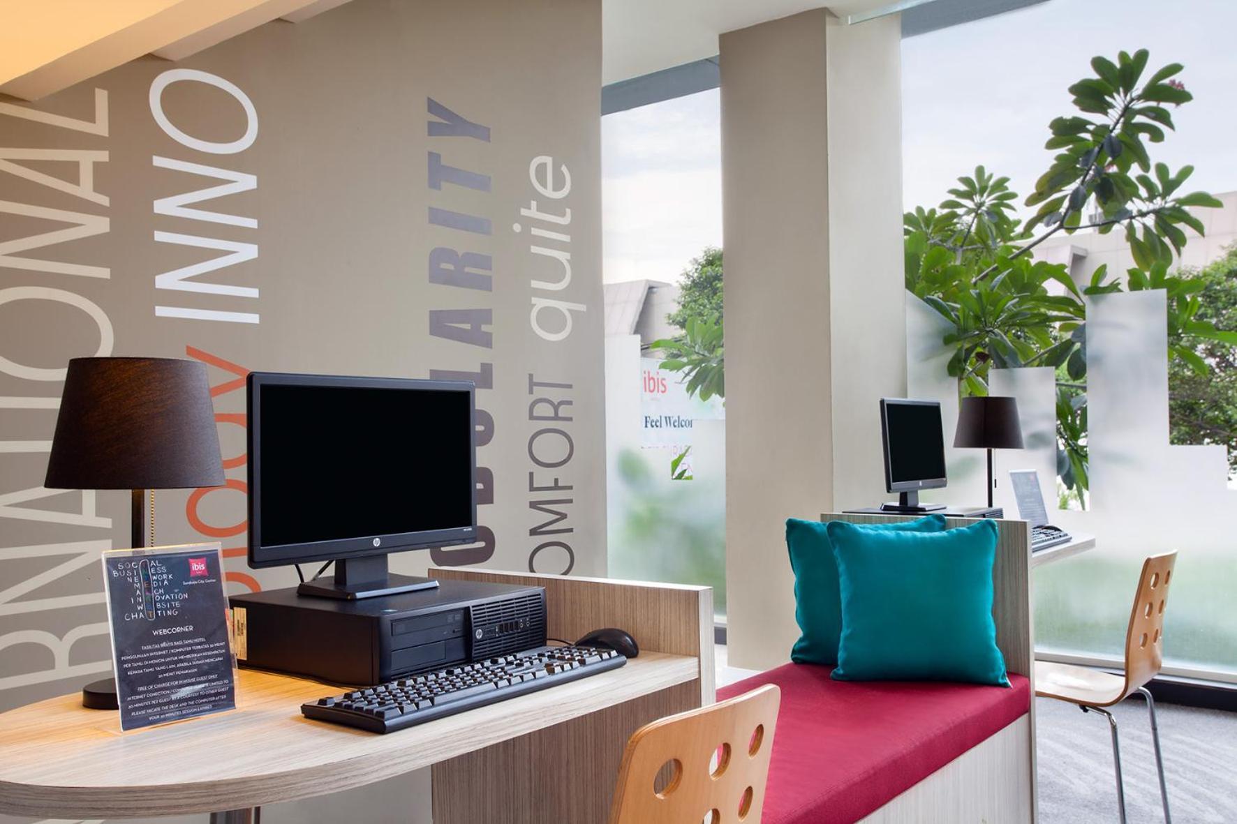 Ibis Surabaya City Center Luaran gambar
