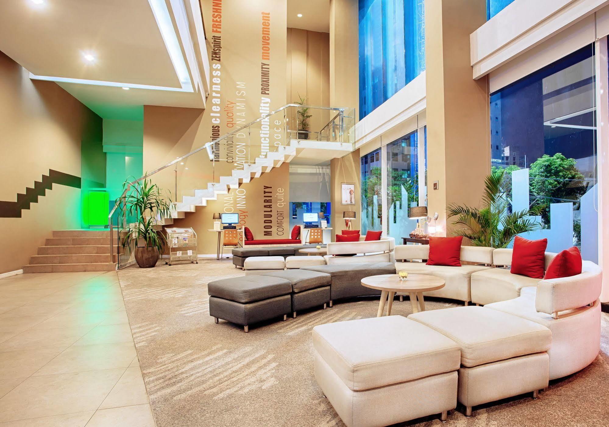Ibis Surabaya City Center Luaran gambar